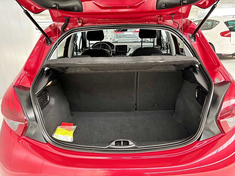 Peugeot 208 1.2 Gasolina Style 82cv