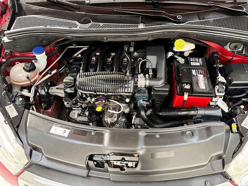 Peugeot 208 1.2 Gasolina Style 82cv