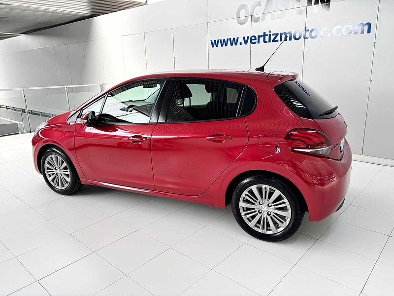 Peugeot 208 1.2 Gasolina Style 82cv