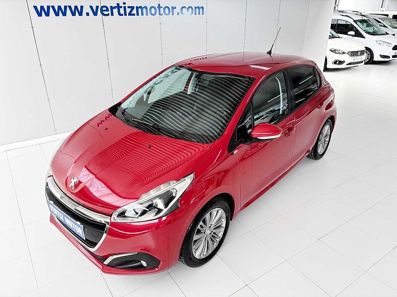 Peugeot 208 1.2 Gasolina Style 82cv