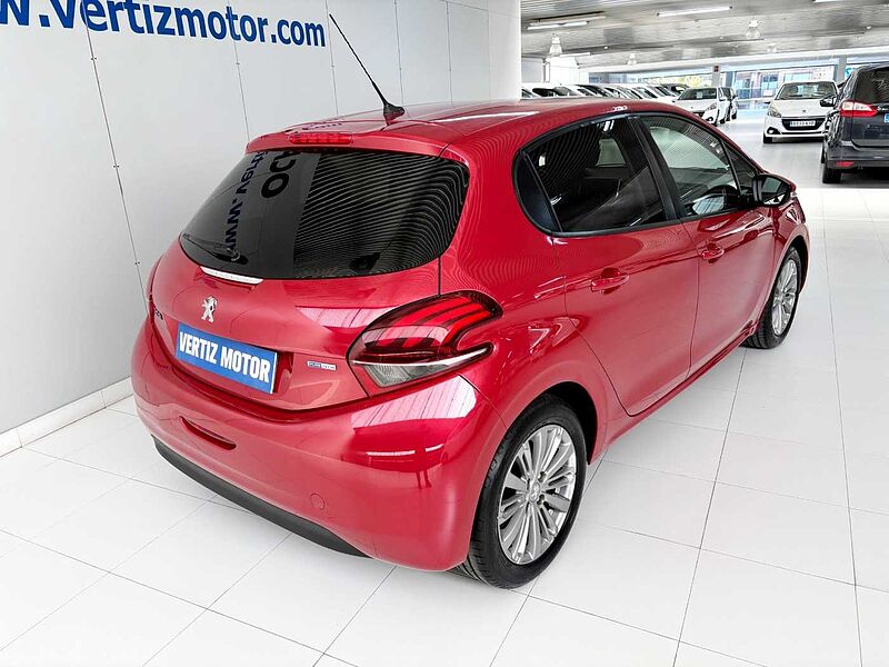 Peugeot 208 1.2 Gasolina Style 82cv
